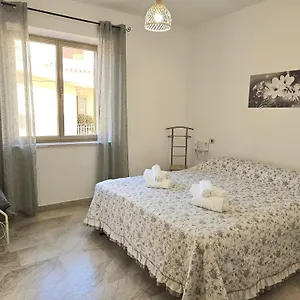 https://vintage-la-caletta.in-sardinia.net