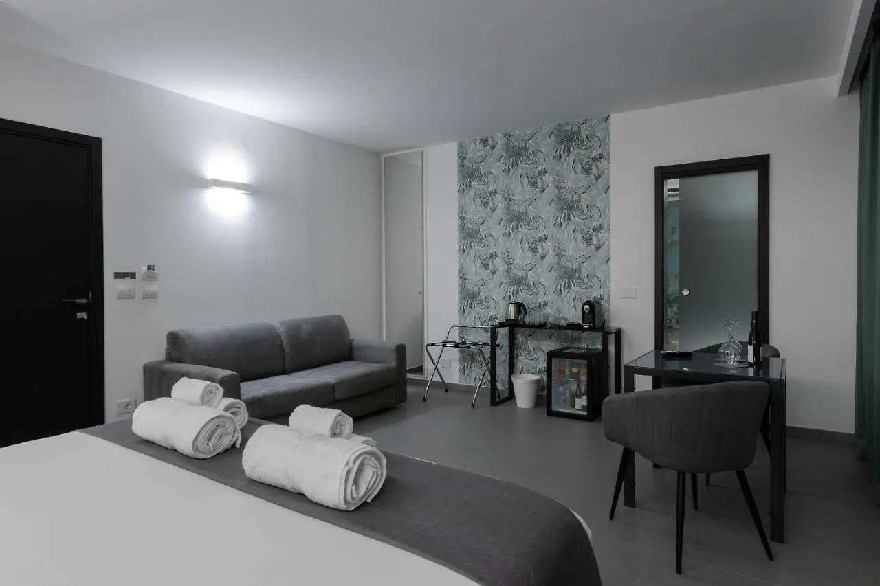Suite Palermo Apartment 2*,